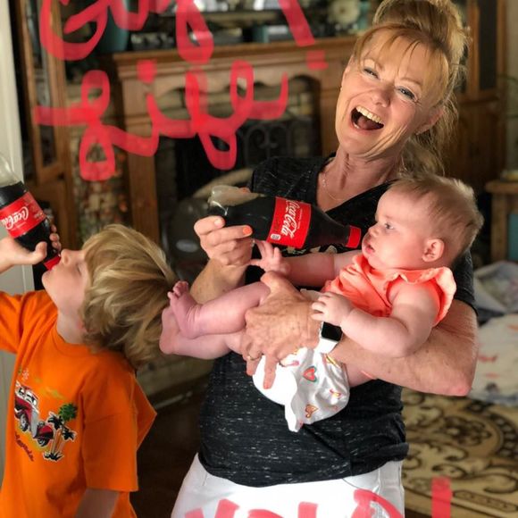 Meet your Posher, Sarah - Picture 1 of 1